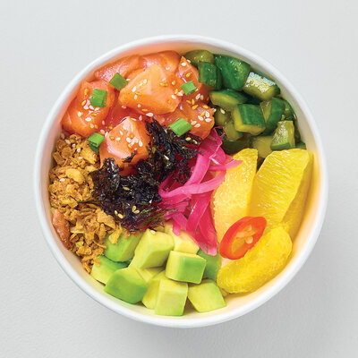 Поке с острым лососем