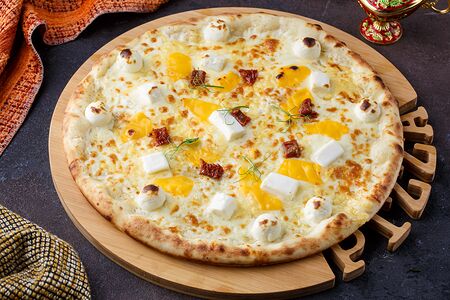 Пицца 4 сыра