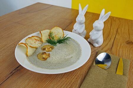 Грибной крем-суп с сухариками