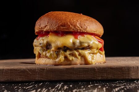 Classic Cheeseburger