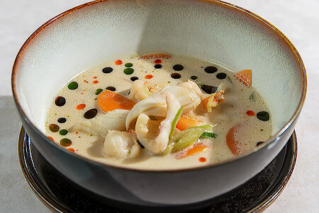 Сливочный суп с морепродуктами