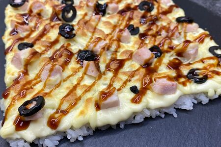Суши пицца с цыплёнком