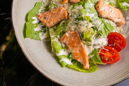 Цезарь с лососем