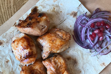 Шашлык из куриной грудки в маринаде из томатов 180 гр