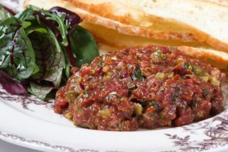 Классический тартар из говядины 