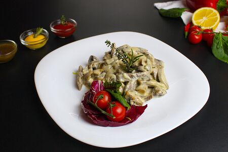 Отбивная из телятины в сливочном соусе 