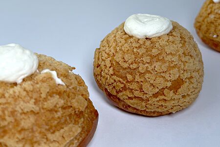 Сливочный профитроль