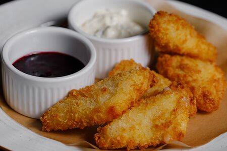 Жареный сыр Сулугуни