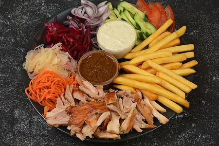 Шаверма Турецкая на тарелке