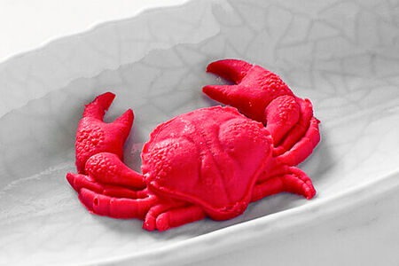 Конфета с соленой карамелью