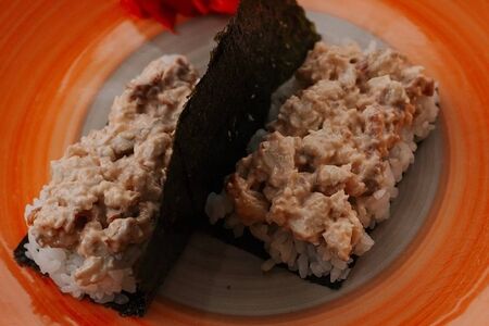 Хэнд-ролл с курицей