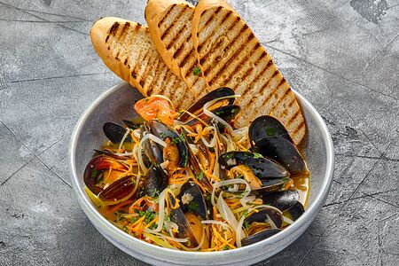 Мидии в створках