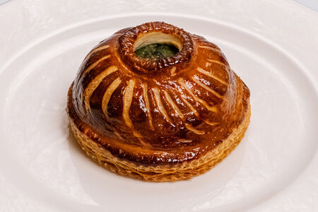 Пирог с вырезкой и зобной железой Питивье