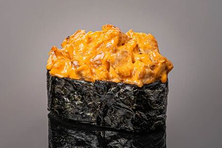 Гункан Спайси угорь