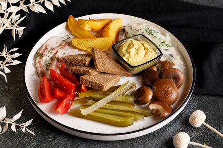 Тарелка к водке