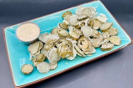 Чипсы из халапеньо и огурца