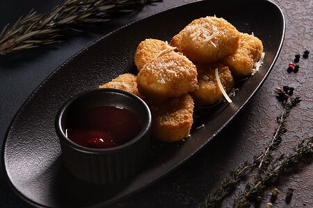 Камамбер в панировке