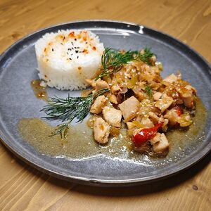 Курица со сладким перцем и с рисом