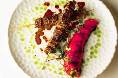 Мини-шашлыки из говядины с овощами на гриле