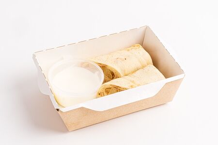 Блин с яблоком и корицей со сметаной