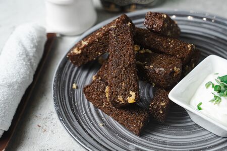 Гренки чесночные 