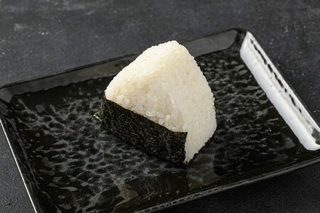 Онигири Японская слива