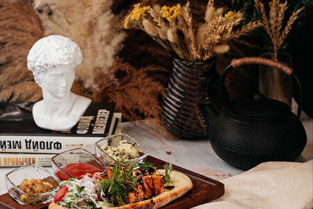 Запеченный лосось с мини-салатом 