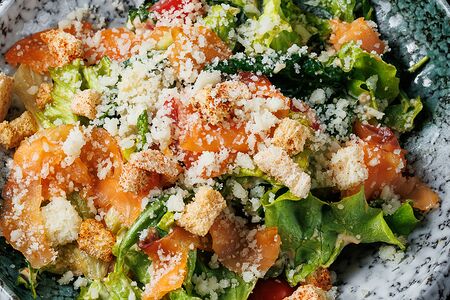 Цезарь с лососем