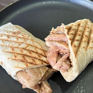 Шашлык из курицы в лаваше