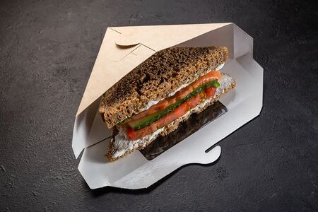 Сэндвич с лососем