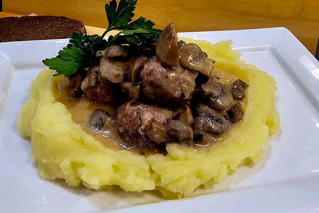 Фрикадельки по-баварски