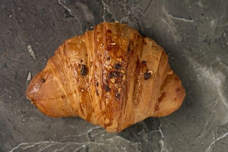 Круассан с шоколадом