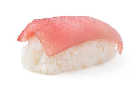 Суши с тунцом