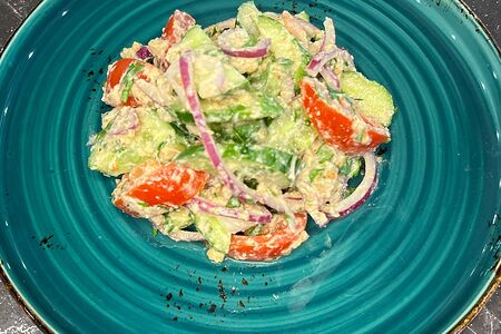 Салат Овощной по-грузински с орехами