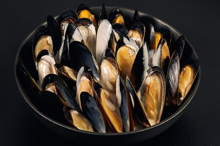 Мидии в соусе гриль