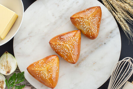 Пирожок с курицей