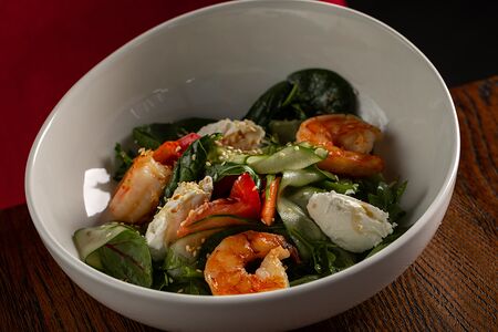 Салат с креветками