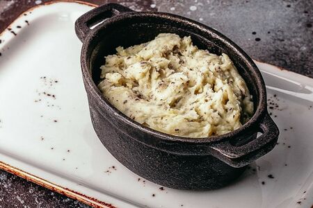 Картофельное пюре с черным трюфелем