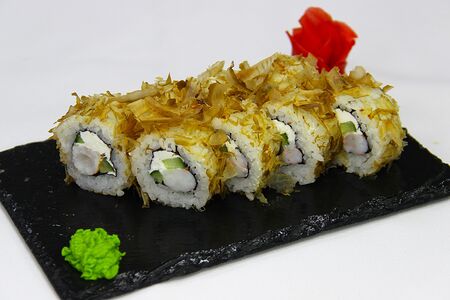 Бонито с креветкой