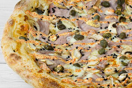 Тунец с каперсами 