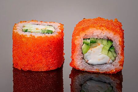 Ролл Калифорния Классик с Королевской Креветкой