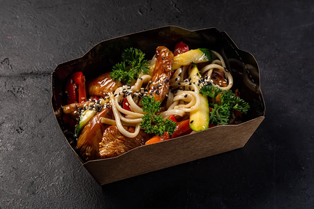 Удон с индейкой и овощами