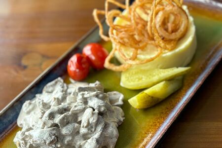 Бефстроганов с картофельным пюре