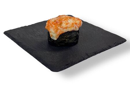 Гункан, запеченный с крабом 