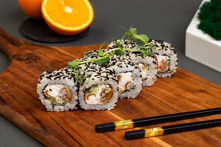 Жареный лосось в кунжуте