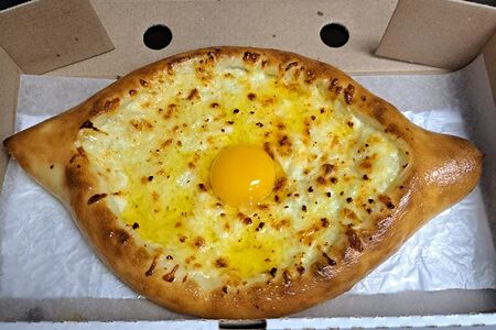 Хачапури по-аджарски