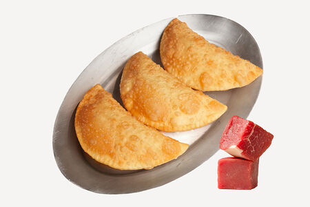 Чебуреки с говядиной и свининой