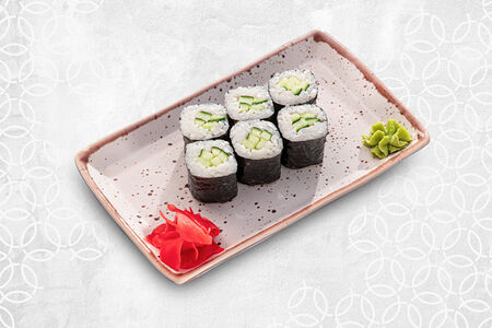 Мини-ролл с огурцом