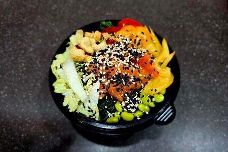 Поке боул Лосось-ананас