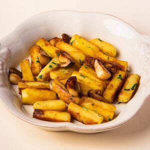 Жареная картошка с белыми грибами